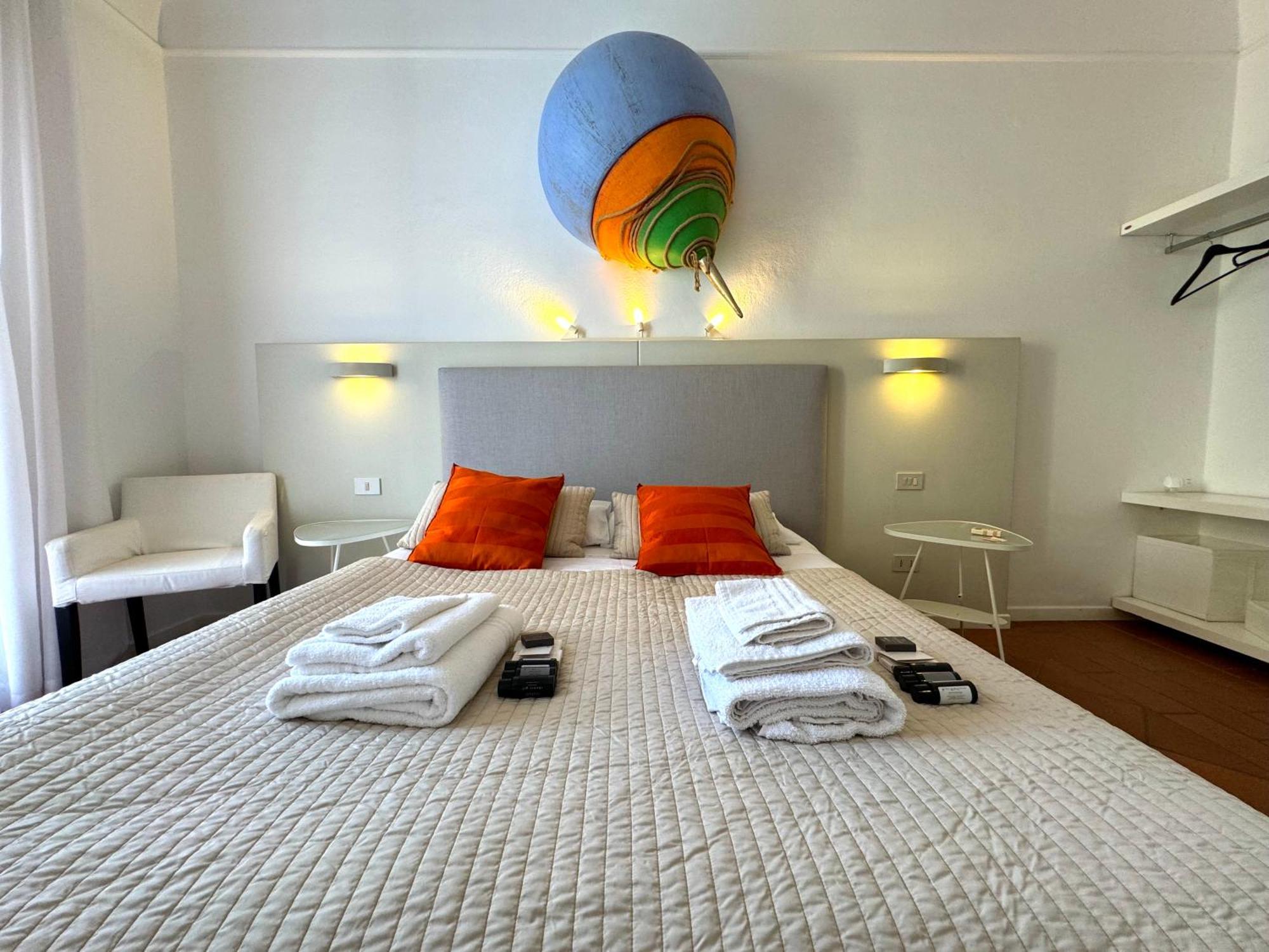 B&B Antichi Colori Чинізі Екстер'єр фото