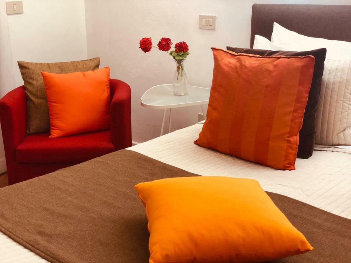 B&B Antichi Colori Чинізі Екстер'єр фото